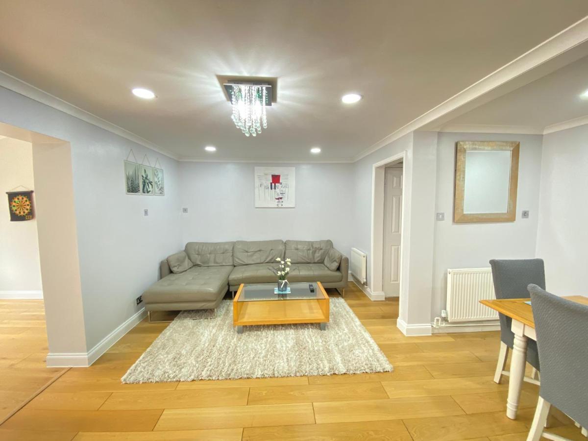 Three Bedrooms House In Windsor Exteriér fotografie
