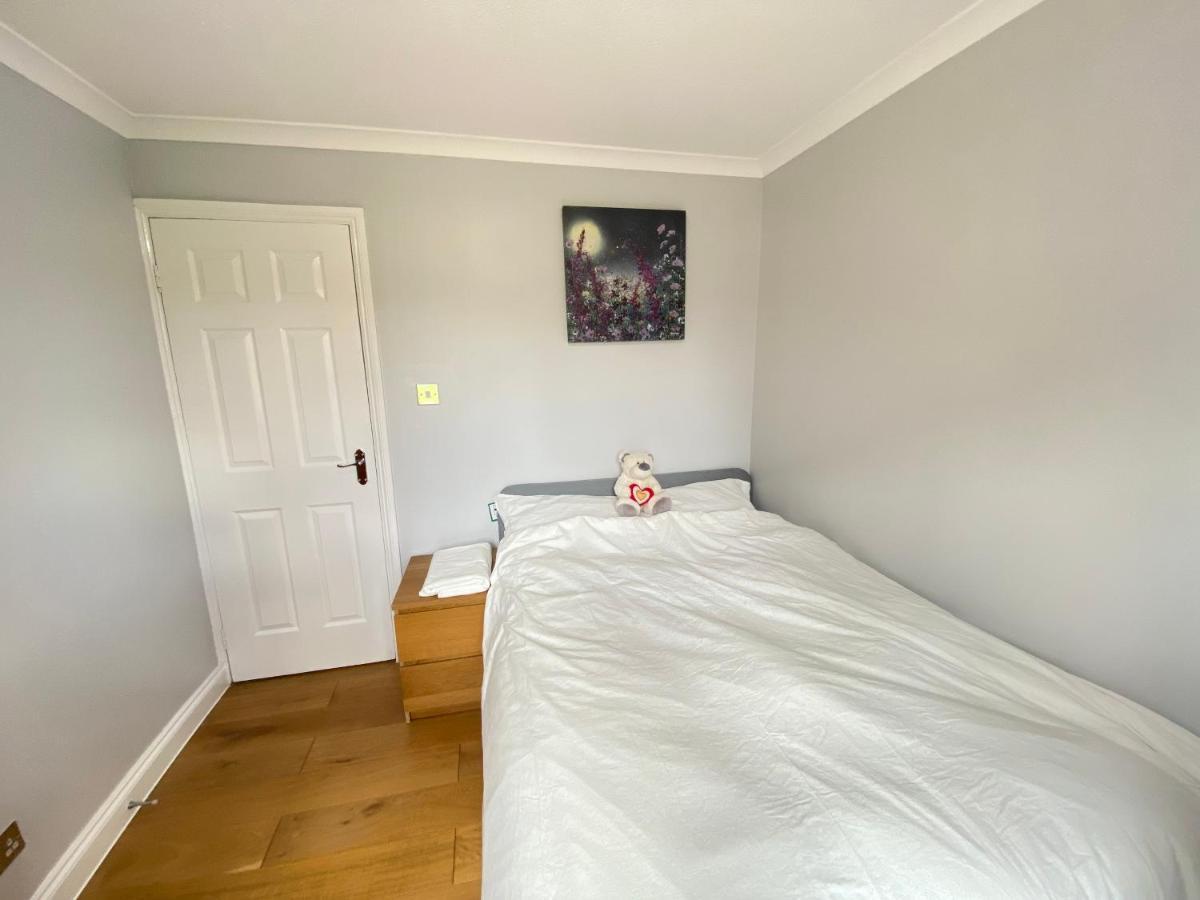 Three Bedrooms House In Windsor Exteriér fotografie